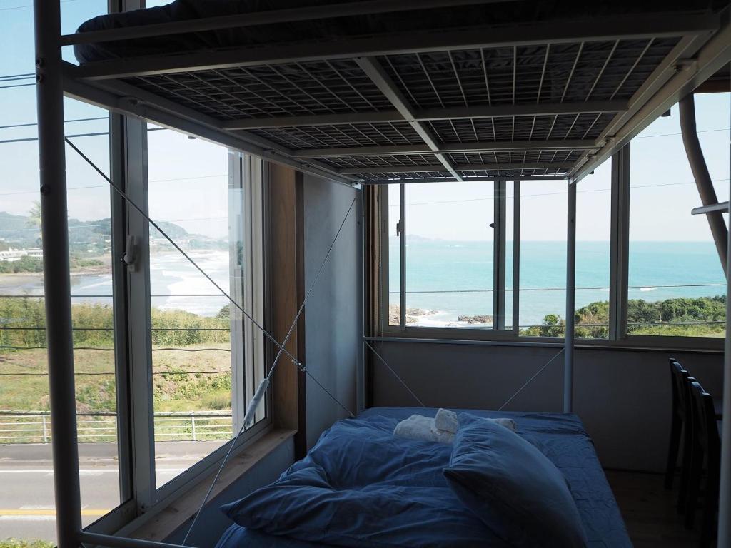 Guesthouse ＆ Beach Cafe Fuego Hyuga Esterno foto
