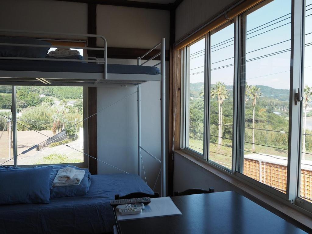 Guesthouse ＆ Beach Cafe Fuego Hyuga Esterno foto